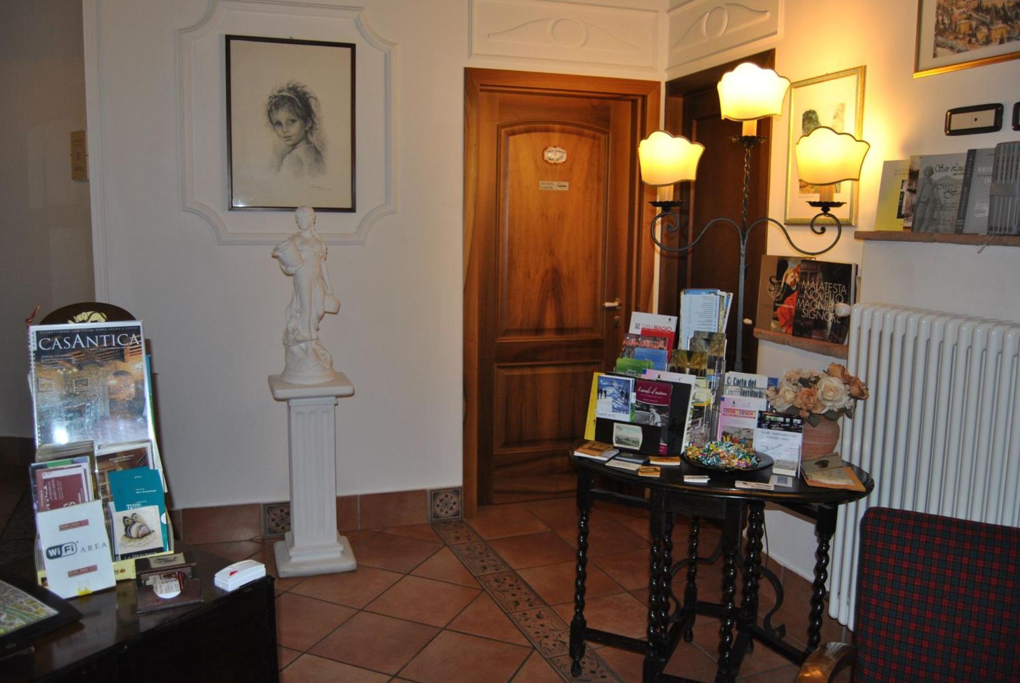 Mondo Antico B&B Cesena Bagian luar foto