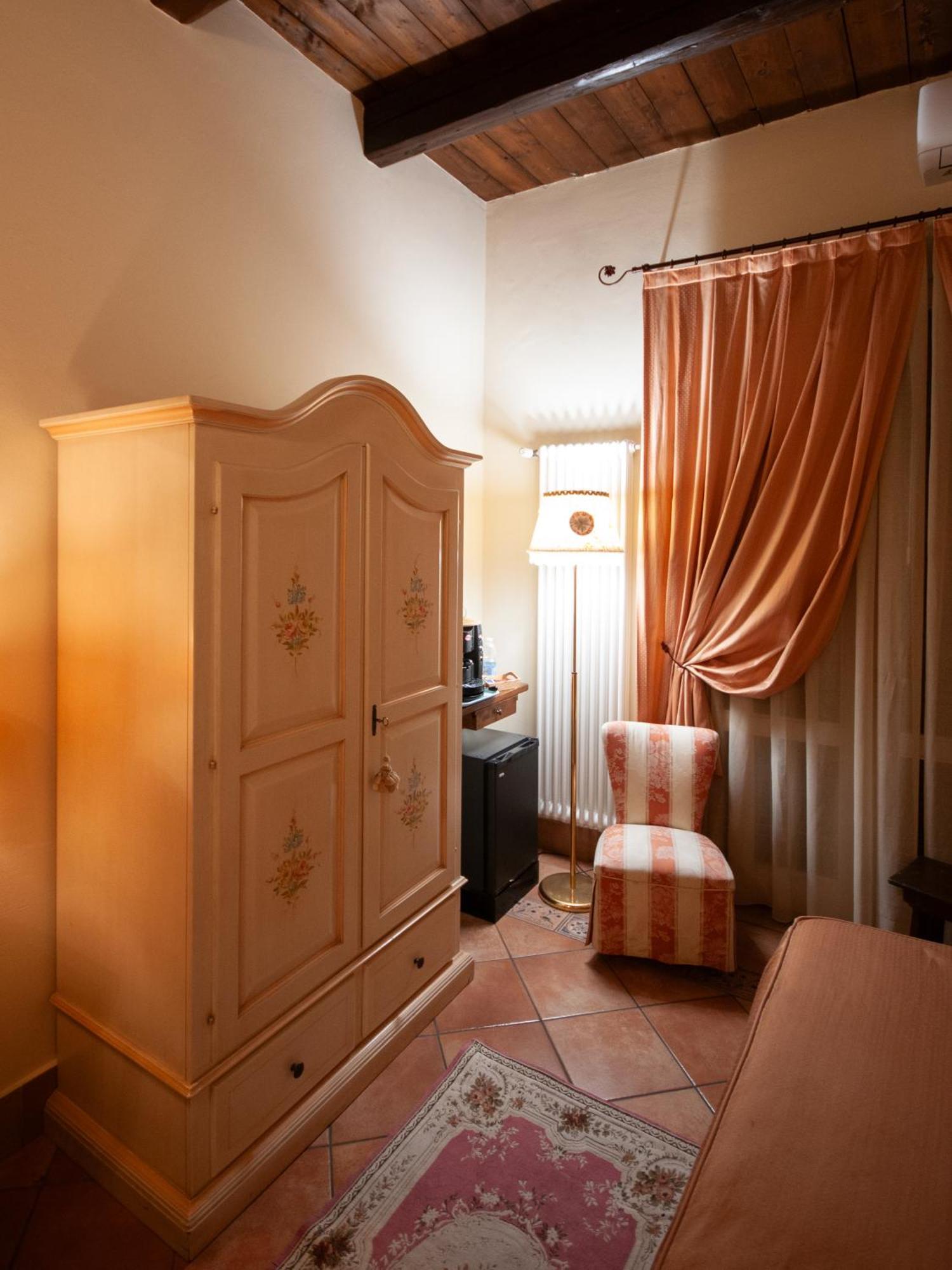 Mondo Antico B&B Cesena Bagian luar foto